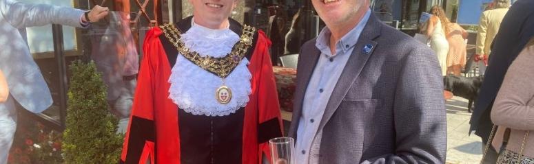 Kevin Gardner meets with the Southampton Mayor